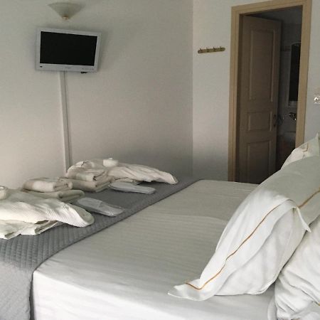 Kifines Suites Folégandros Exteriör bild