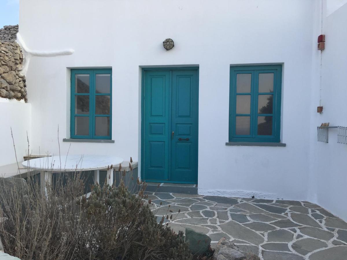 Kifines Suites Folégandros Exteriör bild