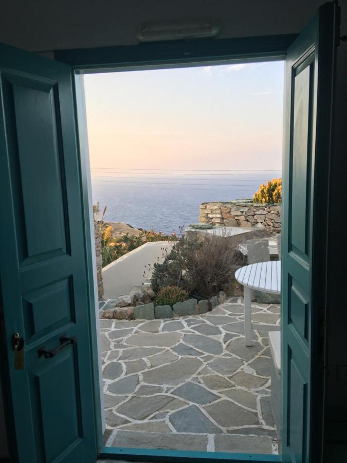 Kifines Suites Folégandros Exteriör bild